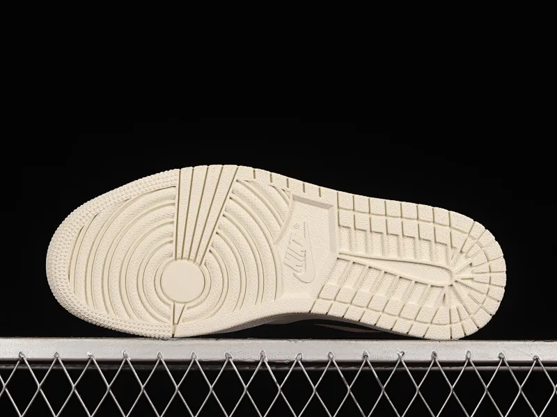 All categories Air Jordan Jordan series basketball shoes Air Jordan 1 Low Air Jordan 1 Low AJ1 Joe 1 Sky Blue Sports Culture Basketball Shoes 554723-401